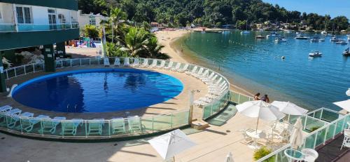 Angra dos Reis Apartment | Relaxing Stay at Angra Inn - Pets Welcome & Ocean Views