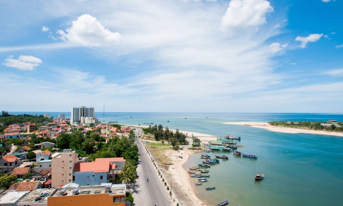 Dong Hoi Hotel | Comfortable Stay at Anh Linh 2 Hotel with Family-Friendly Amenities