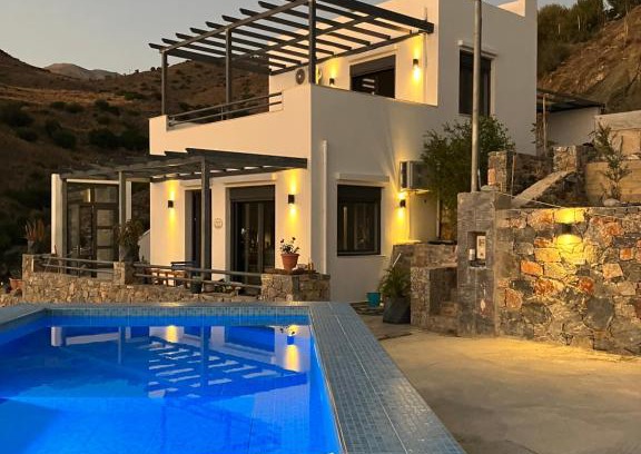 Vizari Villa | Experience Anifora Seaview Villa with Oceanfront Bliss