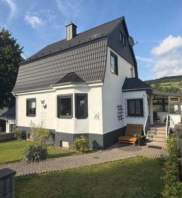 Wiemeringhausen House | Family-Friendly Retreat at Anil's Ferienhaus - Rated 9.3/10
