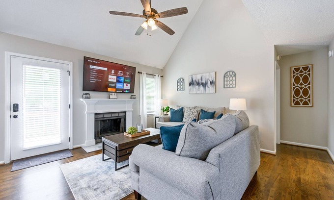 Cartersville House | Pet-Friendly 3BR Stylish Retreat Near LakePoint, Rated 9.6