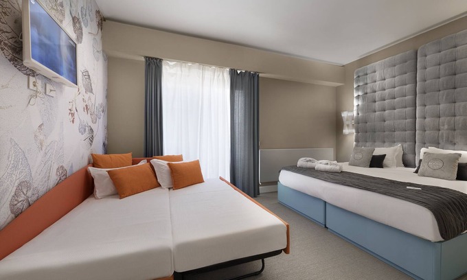 Rho House | Top-Rated Anjoy & Bleev Rooms with Kitchen & Breakfast
