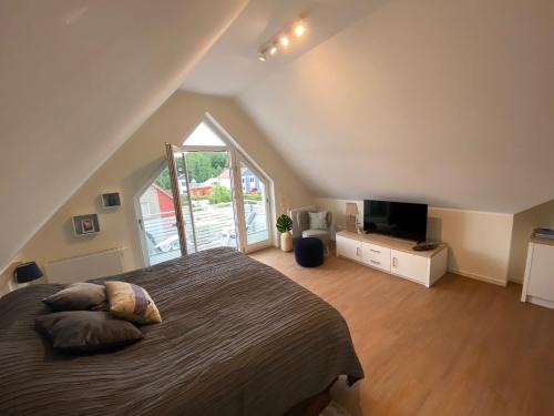 Plau am See Apartment | Oceanfront Retreat: Anker 39, Rated 9.5/10 by Guests