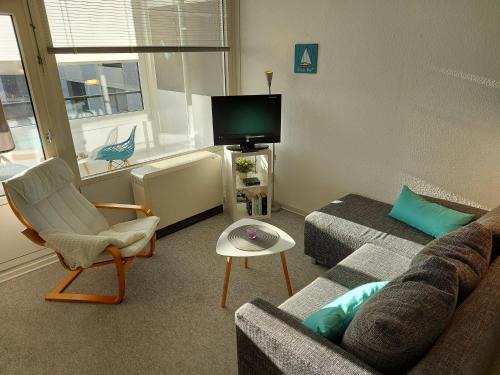 Wendtorfer Strand Apartment | Affordable Oceanfront Retreat at Ankerplatz for Families