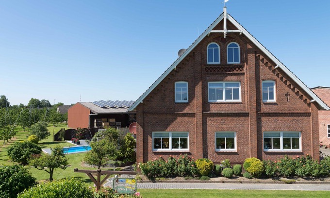 Gruenerdeich Apartment | Cozy Garden View Apartment Ideal for Families