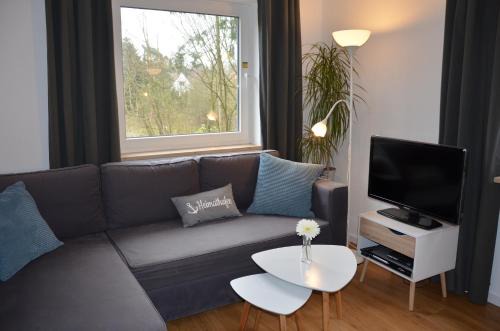 Russee - Hammer Apartment | Welcoming Ankerplatz Kiel: Family-Friendly with Great Amenities