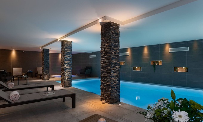 Les Gets House | Discover Annapurna by Alpine Residences with Ocean Views