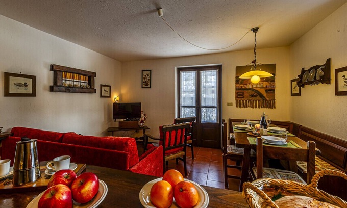 La Palud Apartment | Anne Apartment - Breathtaking Views of Mont Blanc Await