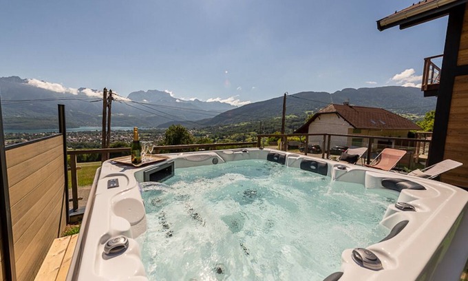 Saint-Jorioz Ski Chalet | Annecy Happy Lodge: Duplex with Lake View & Jacuzzi Retreat
