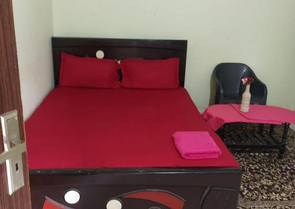 Chevella House | Cozy Anokhi/Vishika Resorts: Family & Pet-Friendly Retreat