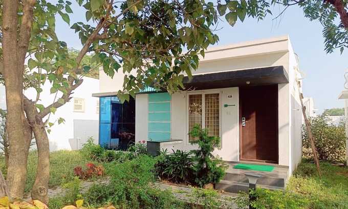 Mandavi Hotel | Discover Anora Avarta - Family-Friendly Hotel by Bergamont