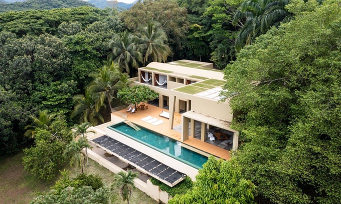 Anapoima Villa | Beautiful Villa with Pool in Mesa de Yeguas Awaits You