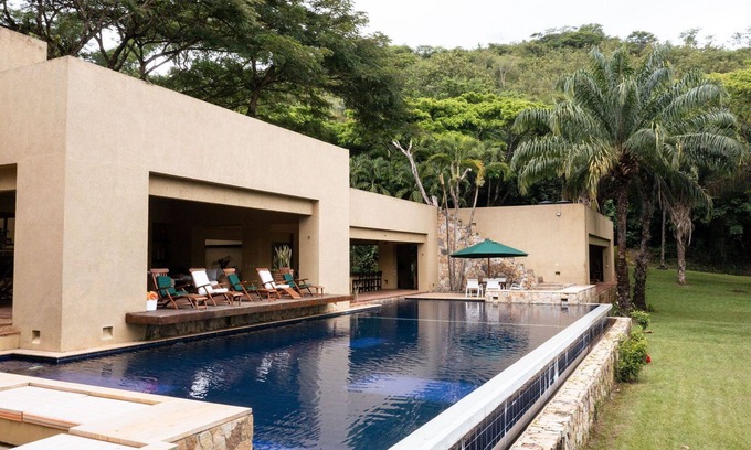 Anapoima Villa | Elegant Retreat in Mesa de Yeguas, Anapoima with Pool