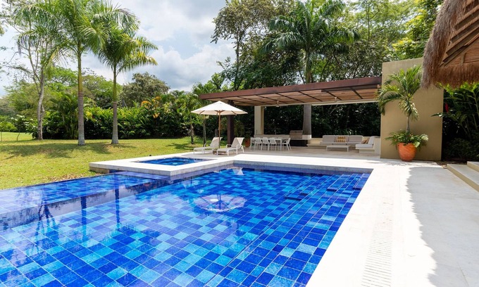 Anapoima Villa | Refined Villa Retreat with Pool in Anapoima