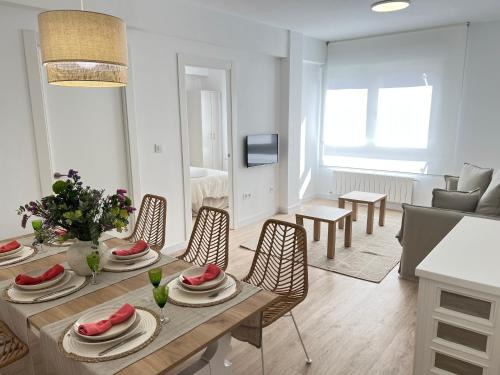 Torrelavega Apartment | Pet Friendly Ansar Suite - Highly Rated 9/10 Stay