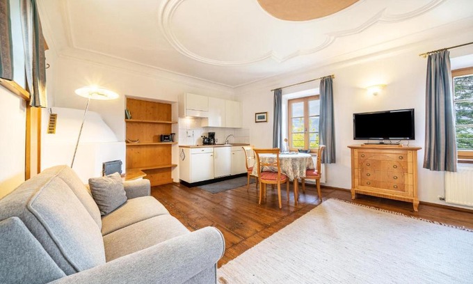 Tesimo Apartment | Family-Friendly Retreat at Ansitz Gurtenhof M Maultasch