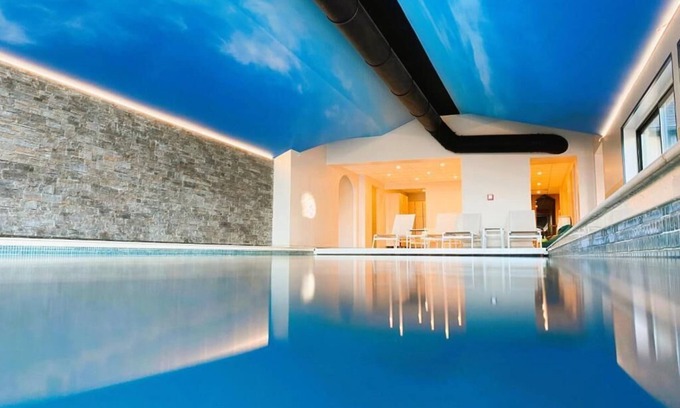 La Riviere-Saint-Sauveur Hotel | Relaxing Antares & Spa Honfleur with Pool and Restaurant