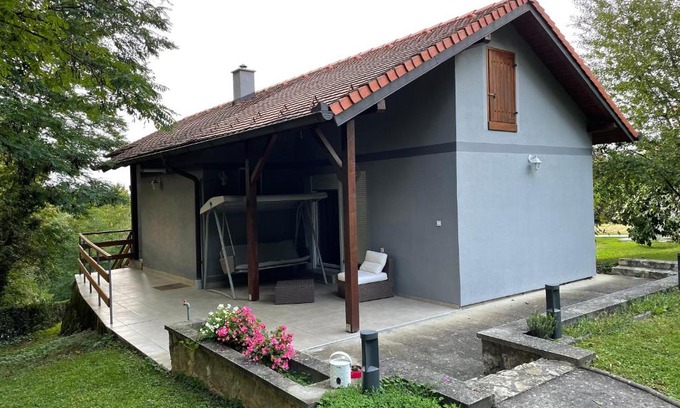 Orahovica House | Top-Rated Ante Hotel: Ideal for Family Getaways