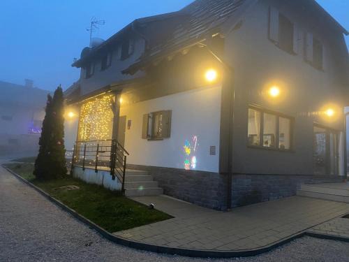 Seliste Hotel | Elegant Antemurale: Pet-Friendly Rooms Near Plitvice Lakes