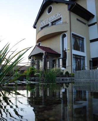 Cordau House | Discover Anthimos: Oceanfront Getaway with Pool & Dining