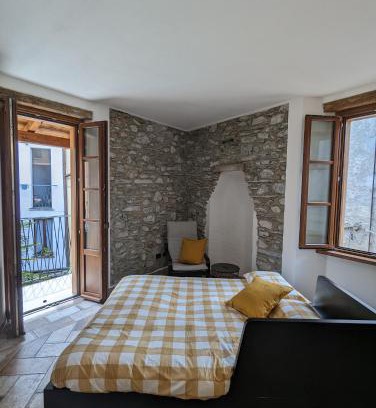 Dongo Apartment | Highly Rated Antica Osteria Apartments for Your Stay