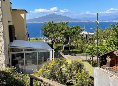 Monte Chiaro Cabin | Oceanfront Retreat at Antica Tenuta Celotto with Pool