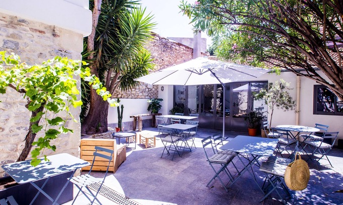 Quartier Administrations House | Indulge at Antichambre: Spa, Breakfast & Perfect Rating