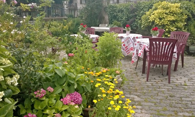 Fonzaso House | Pet-Friendly Antico Albergo Sant'Antonio with Breakfast