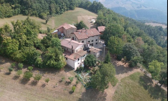 Prignano Sulla Secchia Apartment | Top-Rated Antico Borgo le Roste with Hot Tub & Pet Friendly