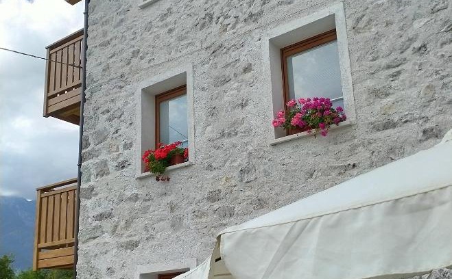 Sedico Bed & Breakfast | Top Rated Antico Melo B&B: Family & Pet Friendly Getaway