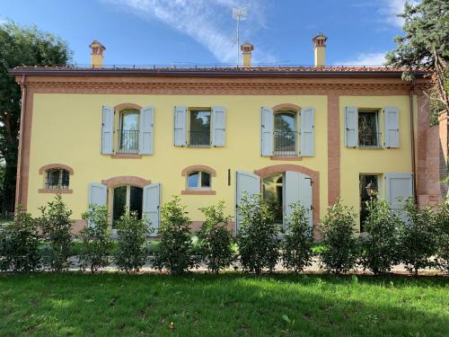 Saragozza-Porto Apartment | Welcoming Antico Podere San Luca - Guest Rated 9.2/10