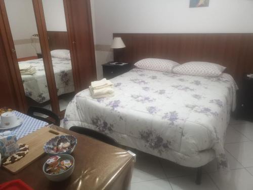 Regalbuto House | Budget-Friendly Antico Portale - Family-Friendly with Breakfast