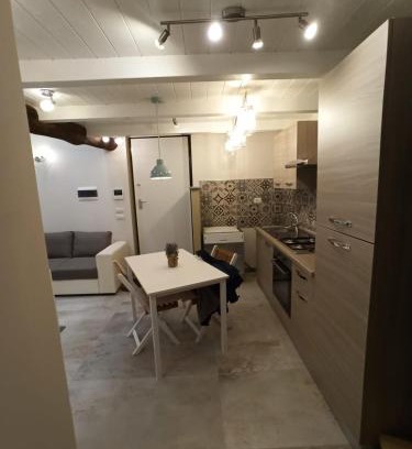 Vercelli Apartment | Discover Antico-Vicolo Appartamento Viviana: 9.5/10 Rated