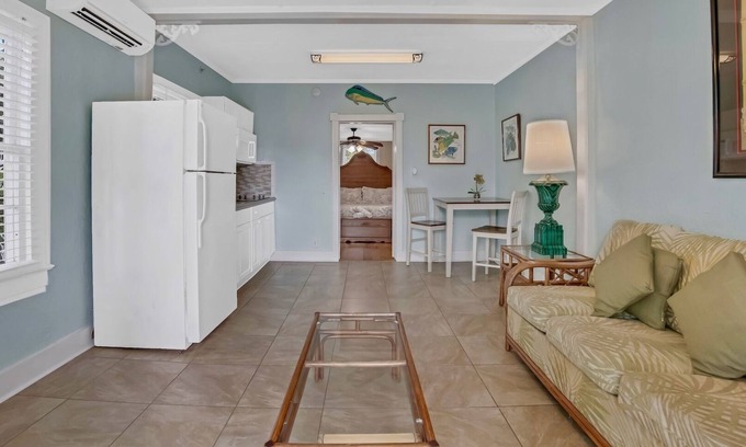 Historic Seaport Condo | *ANTIGUA SUITE @ SEAPORT INN* Guest Suite w/Pool Access + LAST KEY SERVICES.