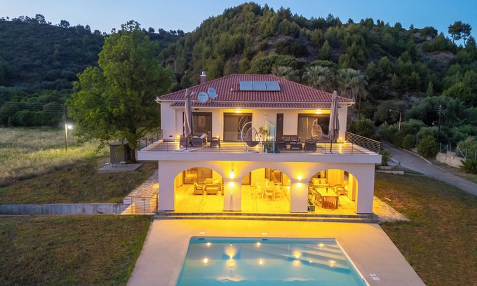 Andritsaina-Krestena Villa | Discover Antinea Olympian Villa East Studio with Ocean View