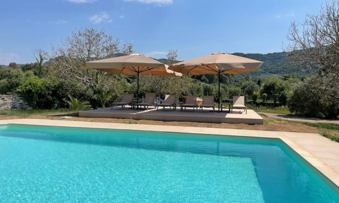 Archea Pissa Villa | Relaxing Antinea Olympian Villa with Spa and Breakfast