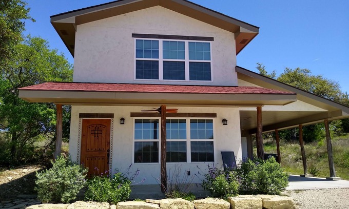 Boerne House | Incredible Views Await at Antler Guesthouse - 10/10 Rating