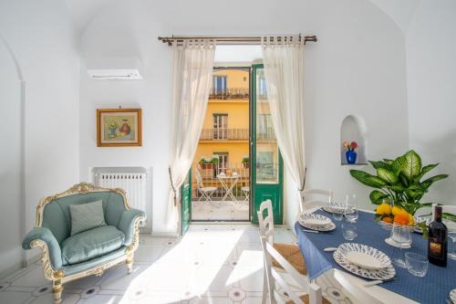 Sant'Agnello House | Experience Comfort at La Casa Del Pozzo Deluxe Hotel