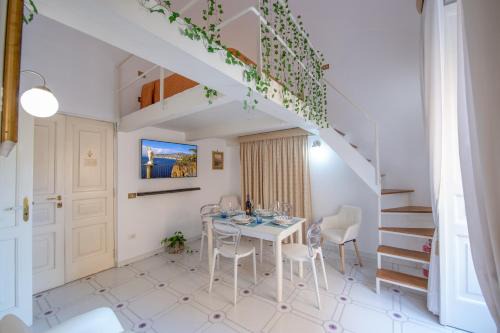 Sant'Agnello Apartment | Guest Rated 10/10: Family-Friendly La Casa del Pozzo
