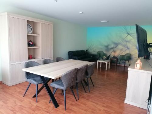 Borsbeek Apartment | Family-Friendly Getaway at Antwerp Horizon Hotel