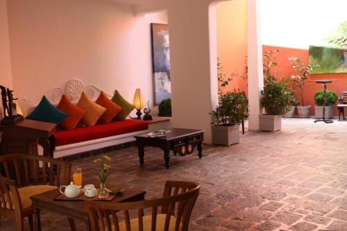 Borella Bed & Breakfast | Budget-Friendly Stay at Anugaa in The City with Breakfast