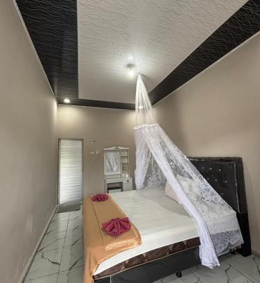 Bukit Lawang House | Anugrah Guest House - Orangutan Trekking & Tours