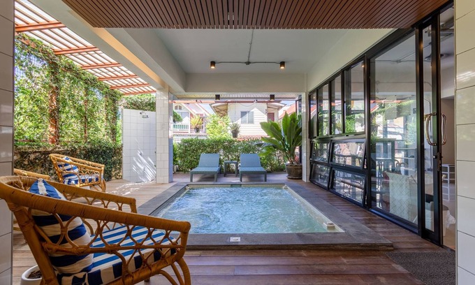 Ao Nang House | Top-Rated Aonang Guesthouse with Pool & Breakfast Included