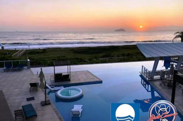 Itacolomi Apartment | Resort-Style Retreat with Ocean Views Near Beto Carrero
