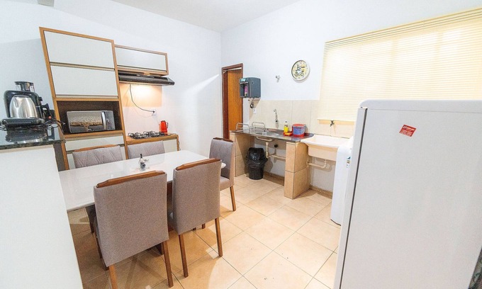 Riacho Fundo Hotel | Family-Friendly Apartment for Up to 7 with High-Speed Wi-Fi