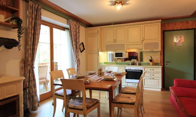 Bach Apartment | Inviting Apartment Nockflair with Kitchen & Family Amenities