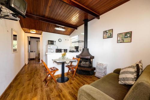 Vila Everest Apartment | Safe and Convenient Stay at Ap Casal - Rated 9.8/10