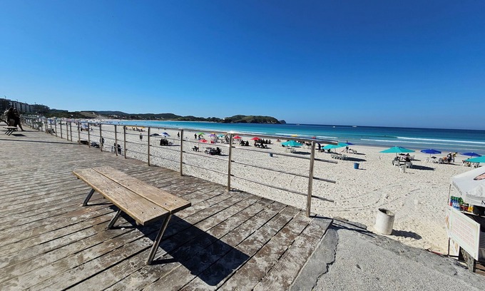 Centro Apartment | Beachfront Getaway: Top-Rated Pet-Friendly Retreat