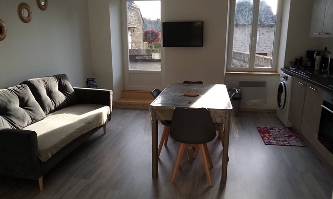 Sainte-Genevieve-sur-Argence Apartment | Family-Friendly Appart' Argences en Aubrac Getaway