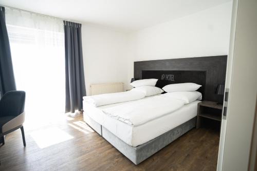 Viernheim Hotel | Pet-Friendly AP Hotel Mannheim Viernheim with Family Amenities